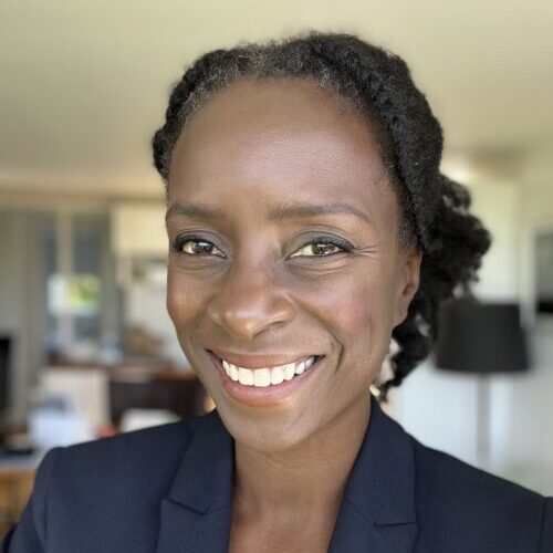 Nina Sabat, black female London Nutritional therapist working with women who want natural nutritional remedies and strategies to improve their energy. sleep and health